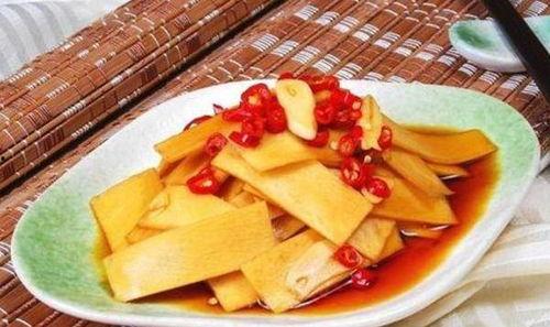 吃瓜咸萝卜,探寻传统小吃背后的文化韵味 第2张 吃瓜咸萝卜,探寻传统小吃背后的文化韵味 第2张