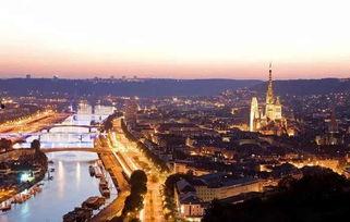 塞纳河吃瓜都吃不明白,揭秘法国文化中的独特现象 第2张 塞纳河吃瓜都吃不明白,揭秘法国文化中的独特现象 第2张