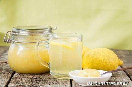 吃瓜皇冠梨可以喝蜂蜜吗,蜂蜜相伴更佳?揭秘水果与甜蜜的完美搭配 第3张 吃瓜皇冠梨可以喝蜂蜜吗,蜂蜜相伴更佳?揭秘水果与甜蜜的完美搭配 第3张