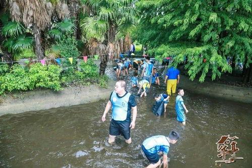 打工人吃瓜摸鱼,揭秘职场休闲生活新趋势 第2张 打工人吃瓜摸鱼,揭秘职场休闲生活新趋势 第2张