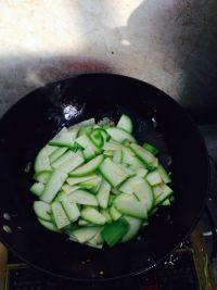 角瓜吃的做法,清炒角瓜,营养又开胃 第3张 角瓜吃的做法,清炒角瓜,营养又开胃 第3张