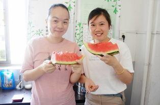 幸福吃瓜群众图片,图解日常生活中的小确幸  第2张