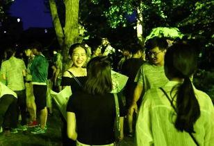 美院教师吃瓜,揭秘艺术圈背后的八卦风云  第3张