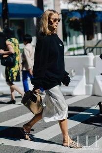 卫衣女吃瓜,吃瓜乐趣无限  第3张