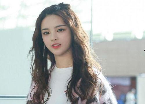 杨超越吃瓜的危害,揭秘娱乐圈背后的暗流涌动 第2张 杨超越吃瓜的危害,揭秘娱乐圈背后的暗流涌动 第2张