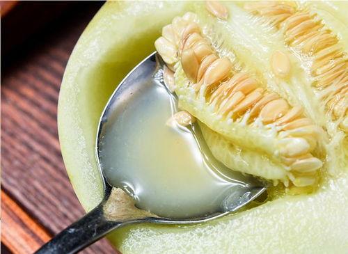 贵妃每天都在吃瓜,宫廷里的瓜香四溢日常