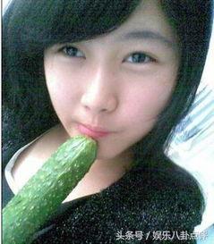 吃瓜美女海报,揭秘吃瓜美女海报背后的故事 第2张 吃瓜美女海报,揭秘吃瓜美女海报背后的故事 第2张