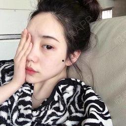 辽宁眼睛妹吃瓜,揭秘网络红人的争议瞬间